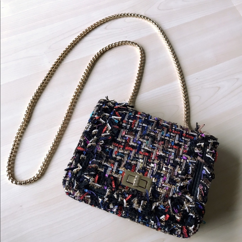 Shoulder/Crossbody Bag W/ Chain Strap
